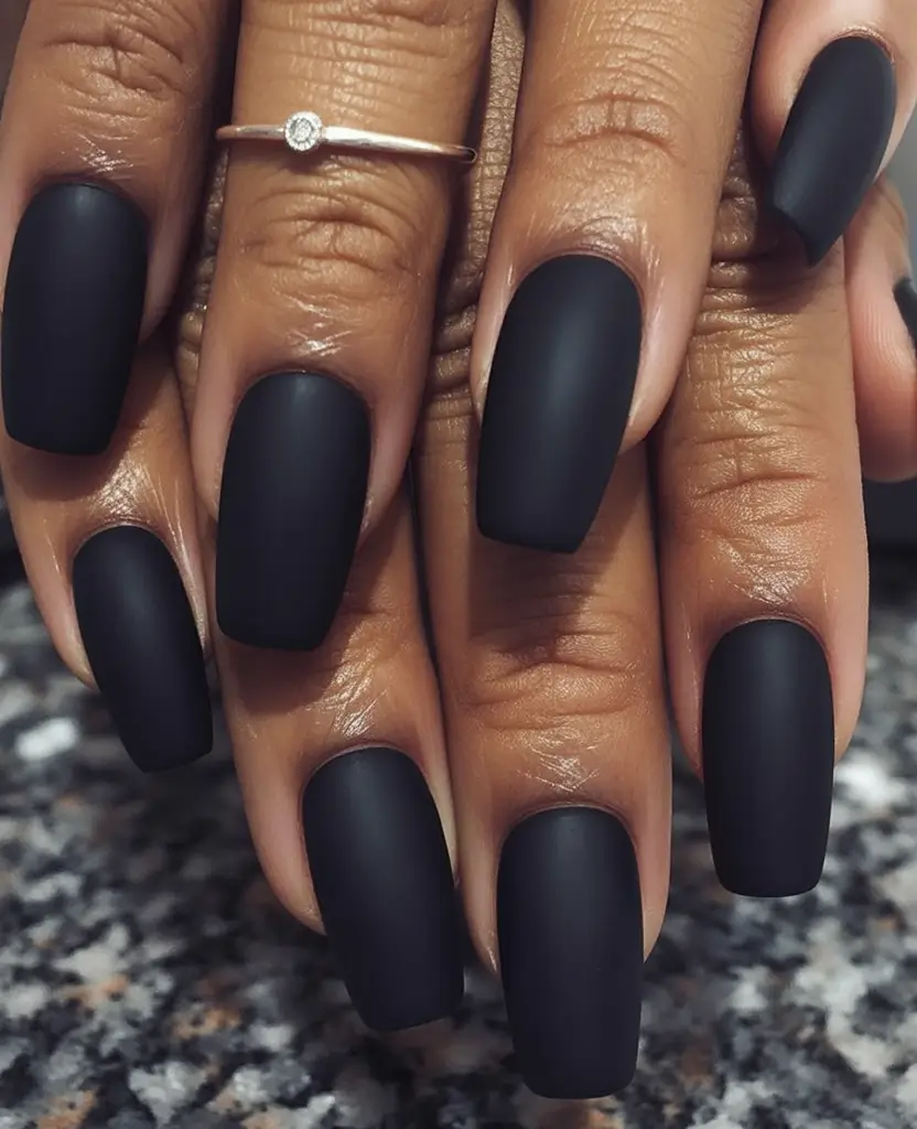 26 Fall Nail Colors for Dark Skin 2025 – Top Picks for Elegant & Classy Women