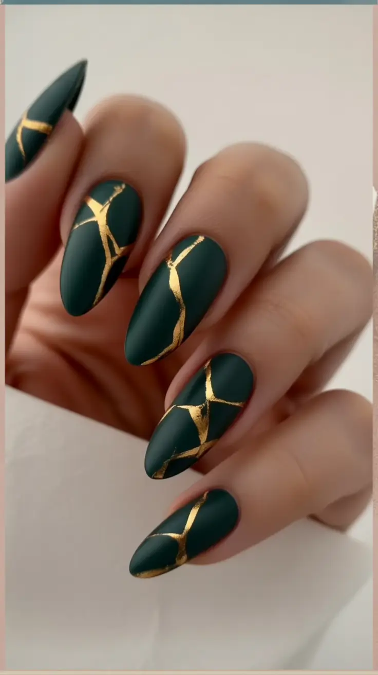 Fall nail trends Emerald Kintsugi