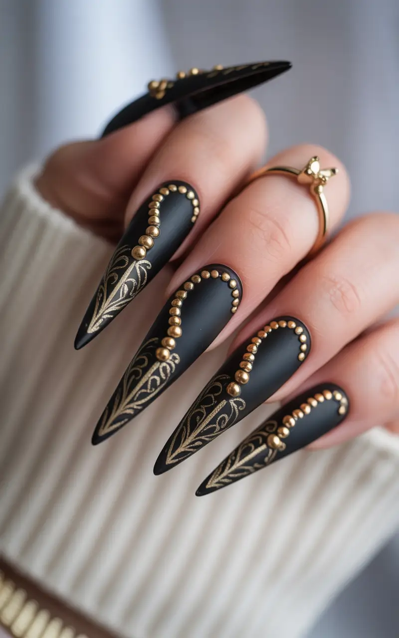 Fall-3D-Nail-Art-Matte-Noir-Royale