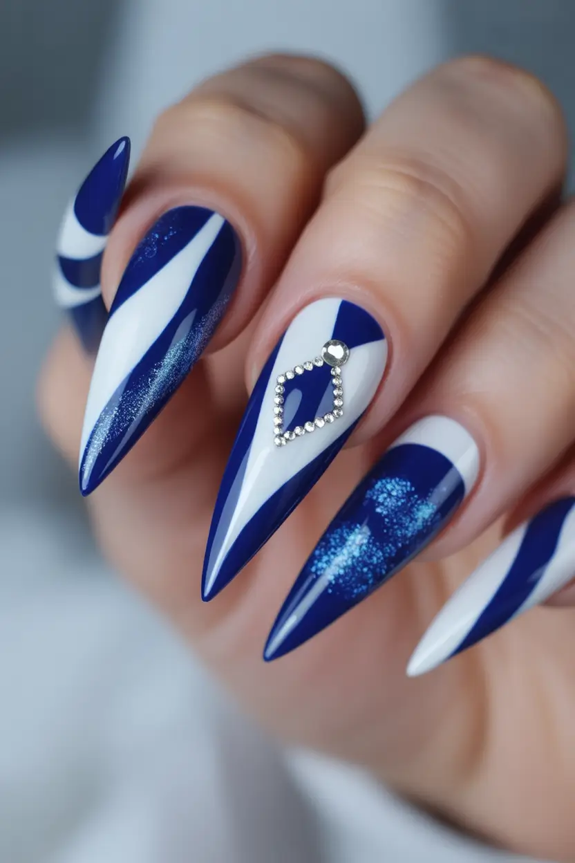 fall winter nails Navy & Ice Contrast