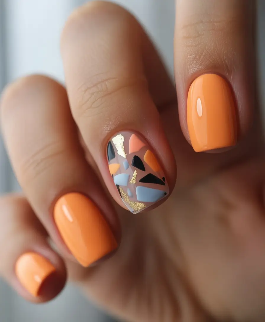 short winter nails Golden Mosaic Touch