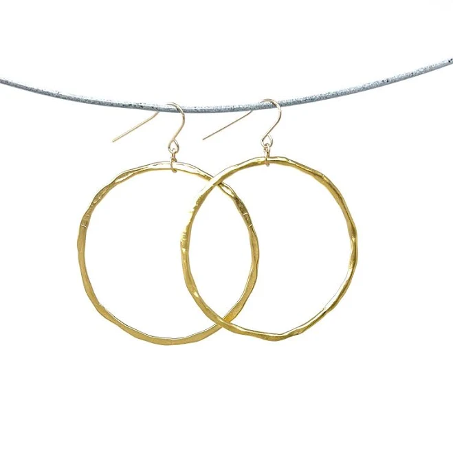 accessory 14K Gold Fill Hammered Texture Hoop Earrings Etsy - JENNYandJUDE $38