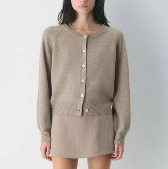 cardigan Aritzia Wilfred Women's Essential Wool Cashmere Cardigan Aritzia $148