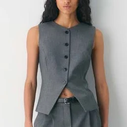 sleeveless top Aritzia Wilfred Women's Regal Vest Aritzia $118