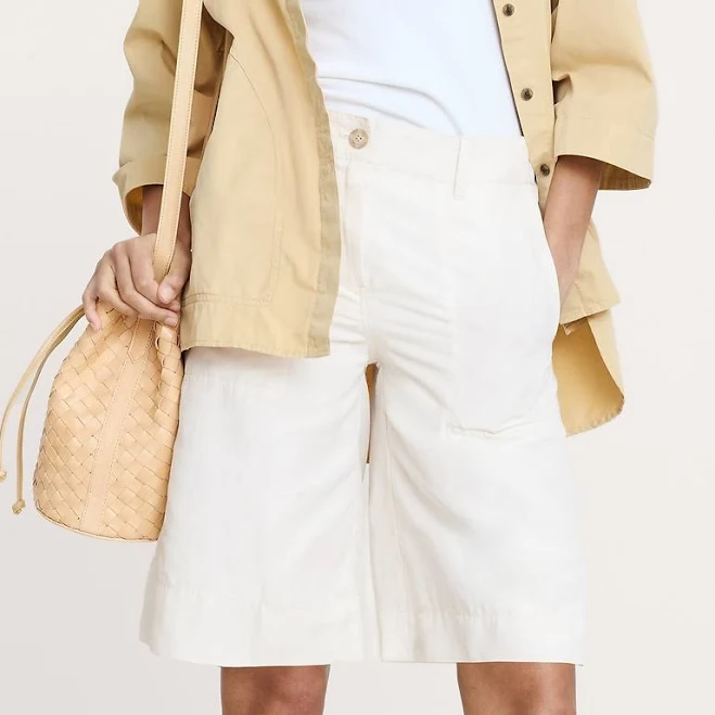 shorts Banana Republic Women's Mid-Rise Tencel -Linen Bermuda Shorts Banana Republic $100