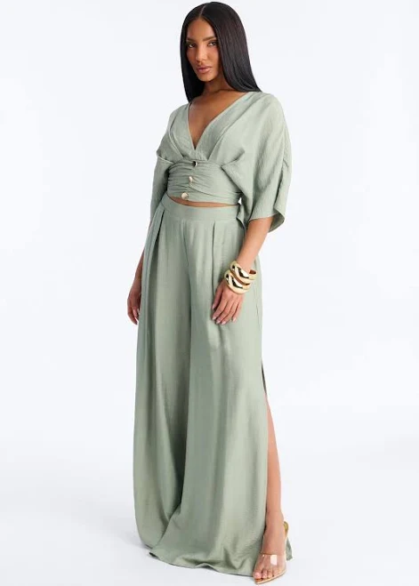 matching set Fashion Nova Cropped Linen Pant Set Fashion Nova $39.99