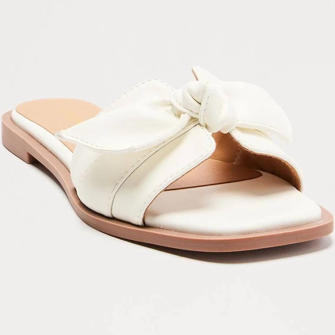 shoes Fashion Nova Women's Lyra Flat Sandals Fashion Nova $14