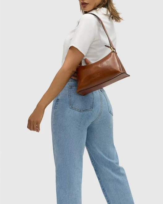 bag Florence Laura Shoulder Bag Small Stylish Vegetable-Tanned Leather Republic of Florence $212.97