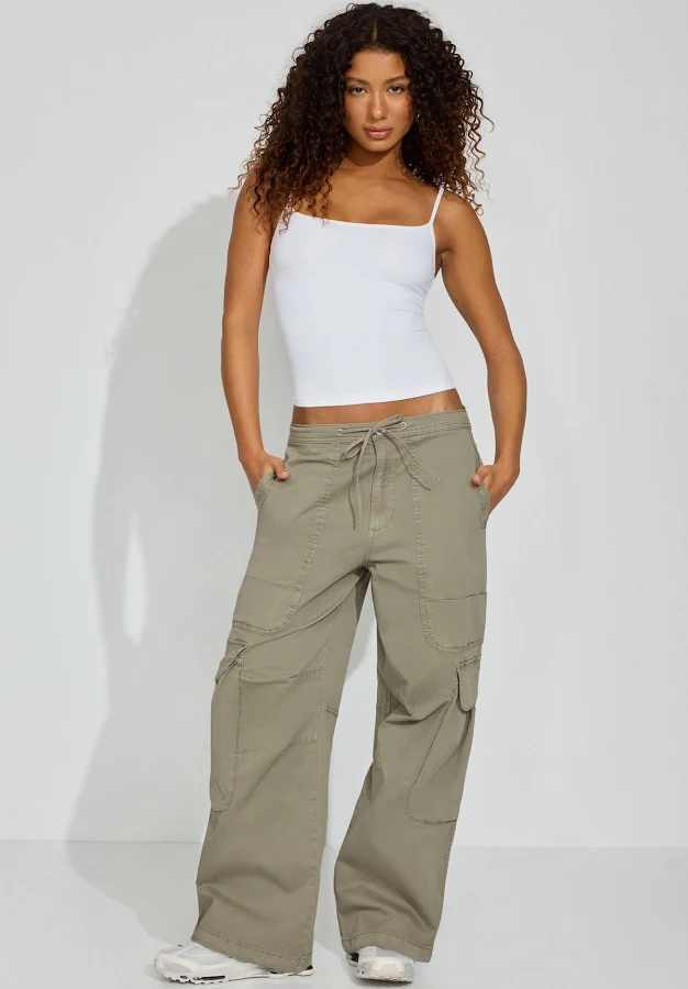 pants Garage Women's Wide Cargo Pants Garage $40