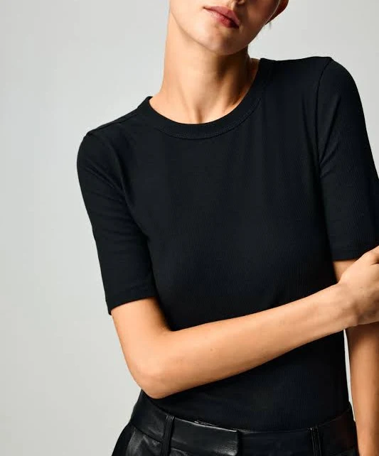 top H&M Ladies Ribbed T-Shirt H&M $12.99