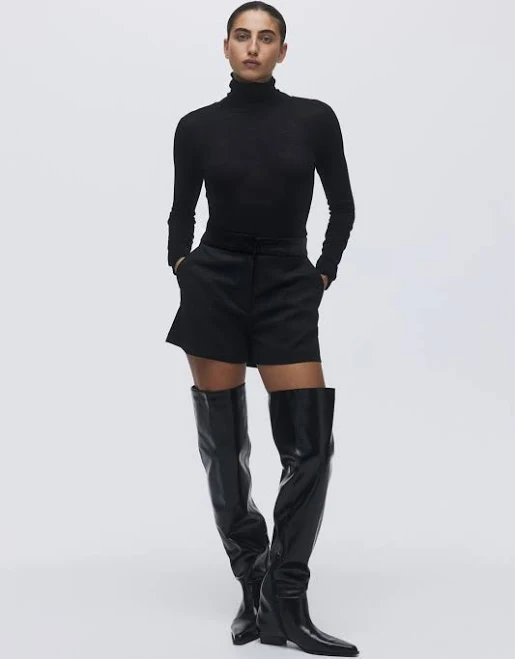 shorts Ladies H&M Black High-waisted tailored shorts H&M $39.99