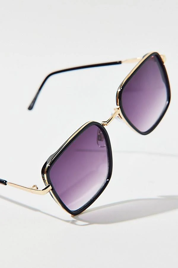 accessory Lana Oversized Rectangle Sunglasses Urban Outfitters $15