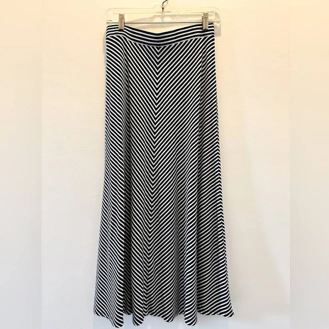 maxi skirt Loft Skirts | Anne Taylor Loft Outlet Navy And White Stripe Jersey Maxi Skirt. | Color: Blue/White | Size: S | 4mccoy's Closet Poshmark $22