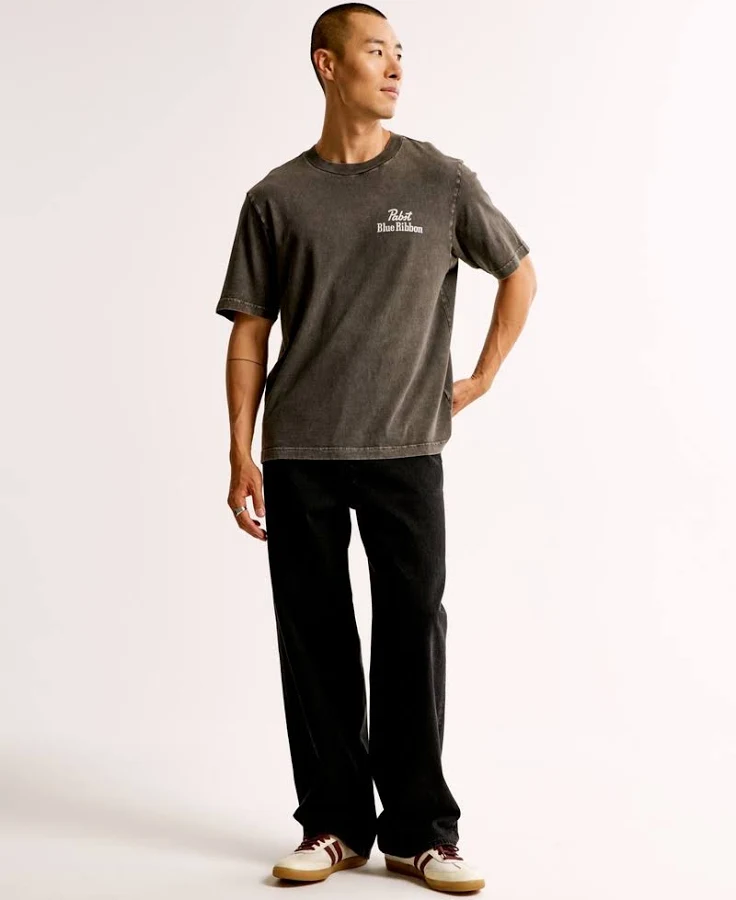 top Men's Abercrombie & Fitch Pabst Blue Ribbon Vintage-Inspired Graphic Tee Abercrombie & Fitch $18.97