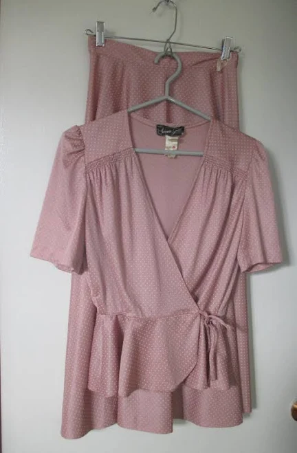 matching set Ns01 Woman’s 2 Pc Vtg Skirt & Top Set Pink With White Polka Dots Size eBay $150