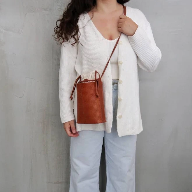 bag Raffia Round Vegan Leather Bucket Handbag with Drawstring Etsy - sakkahandmade $84.48