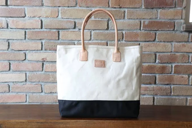 bag Day Tote: Natural / Black, Canvas Tote Bag, Canvas Leather Tote, Daily Use Tote, US Made Bag, Mother Tote, Casual Bag, Natural Canvas Etsy - Seller $98