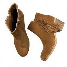 shoes Kenneth Cole Reaction Rowdy Brown Suede Ankle Boots with Fringe Detail Sz 7.5 eBay $47.5